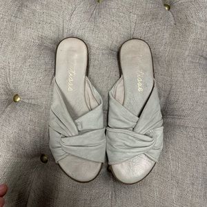 Matisse slip ons size 7 GUC